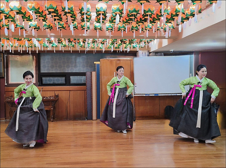 점등법회15